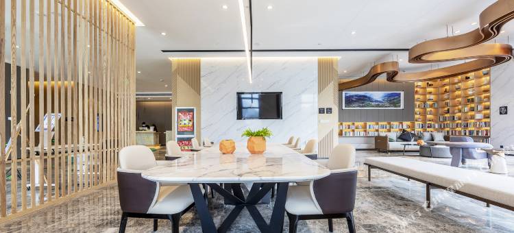 郑州新郑国际机场华夏大道亚朵酒店图片