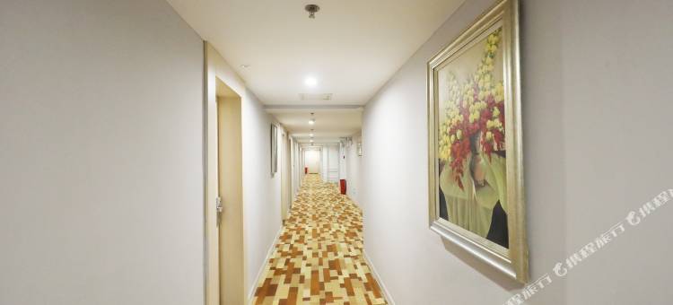 派柏·云酒店(大连开发区辽河西路民族学院店)图片