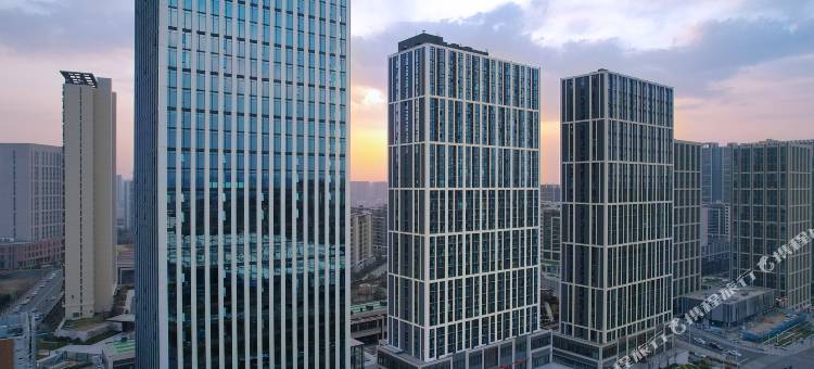 斯维登精品公寓(石老人海水浴场万象汇店)图片