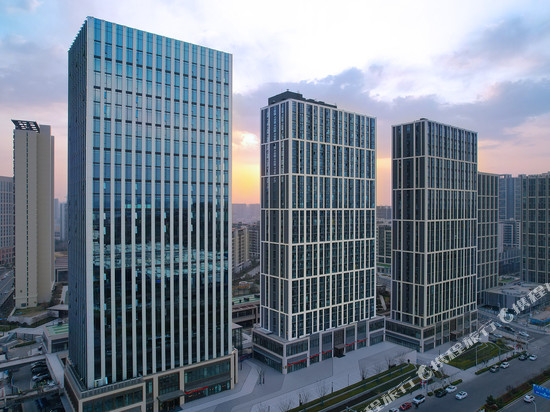 斯维登精品公寓(石老人海水浴场万象汇店)