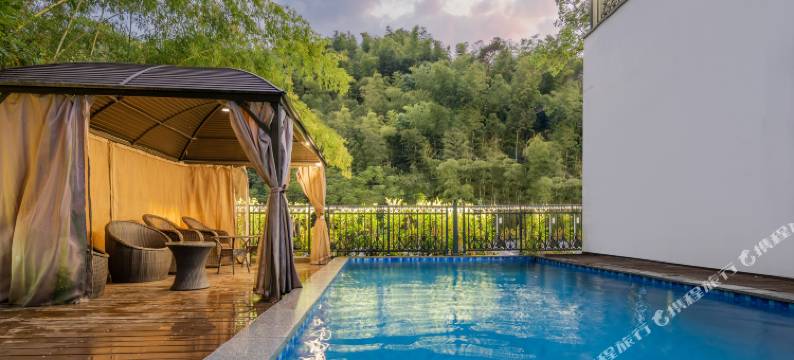 旖莫·Hot spring亲子度假美墅(莫干山国际旅游度假区店)图片