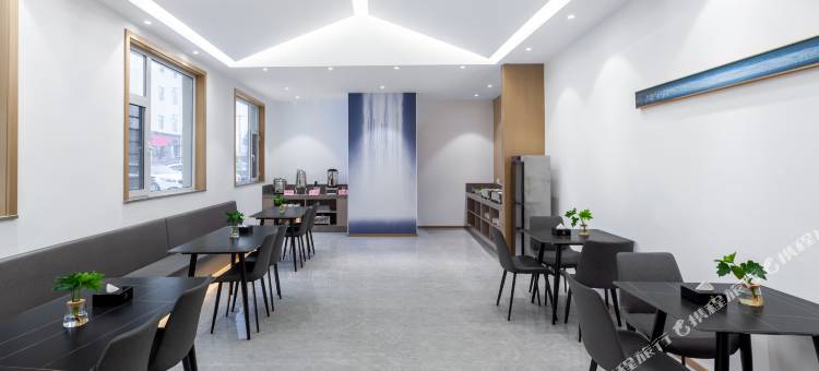 沁县君临酒店(南湖公园店)图片