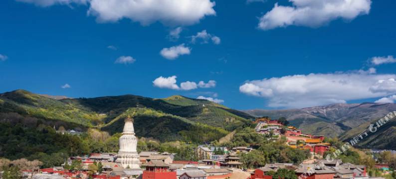太原潮起轻奢电竞酒店公寓(省人民医院昆仑御店)图片