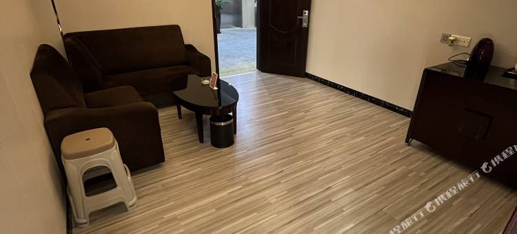 东莞松景酒店(桥头广场莲湖公园店)图片