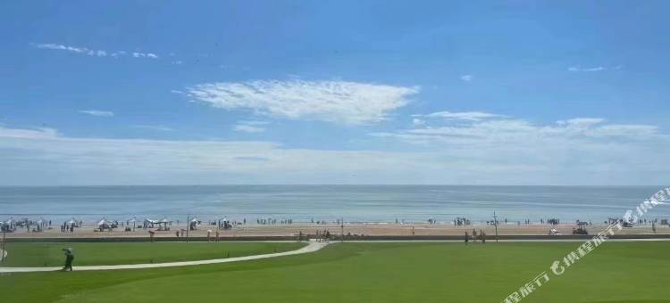 沐光里海边民宿(孤独图书馆礼堂店)图片