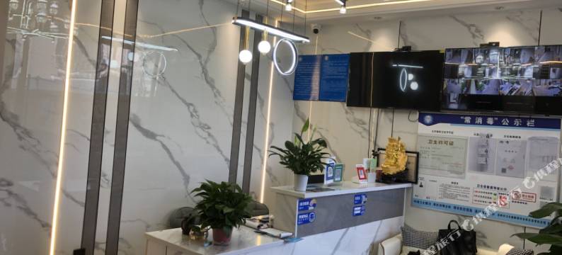 昆明乐享酒店(翠湖公园云大医院店)图片