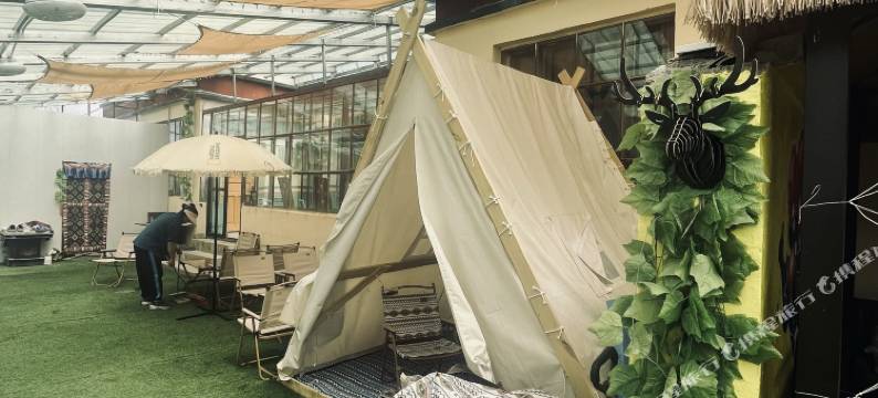 普兰云上民宿图片