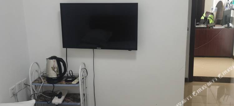 根河市满归镇暖冬宾馆图片