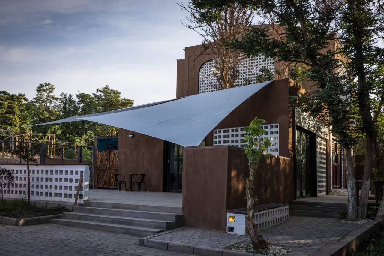 吐鲁番八风谷民宿