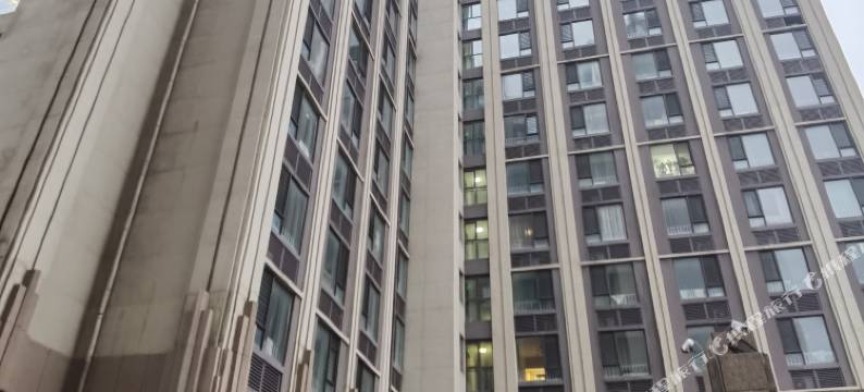 青岛归宿观影民宿(万达CBD店)图片