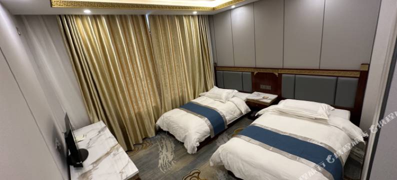 碌曲西仓寺院宾馆图片