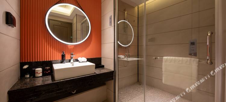 柏曼酒店(广州狮岭国际皮具城店)图片