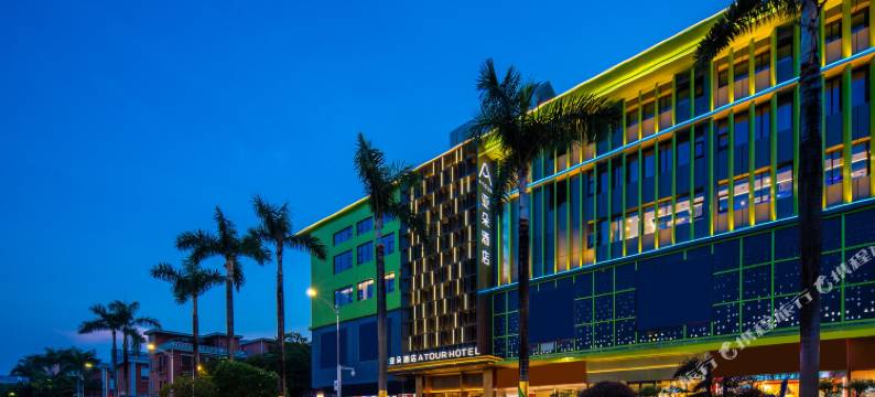 深圳坪山坑梓地铁站亚朵酒店图片