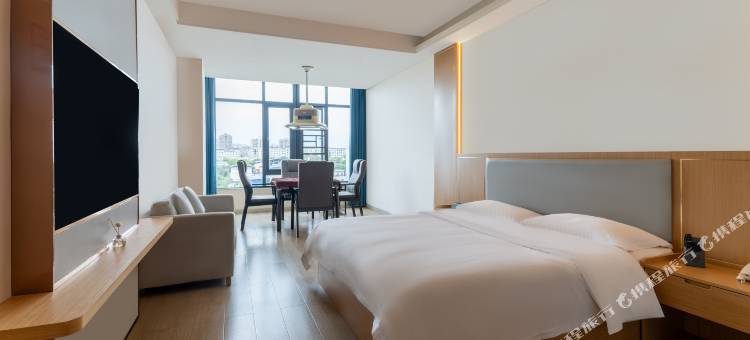 营山新煌城酒店(营山站白塔公园店)图片