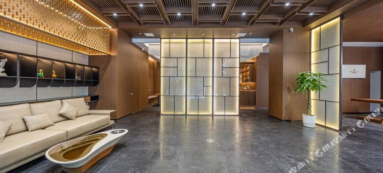 丽呈呈享酒店(钟鼓楼五路口地铁站店)图片