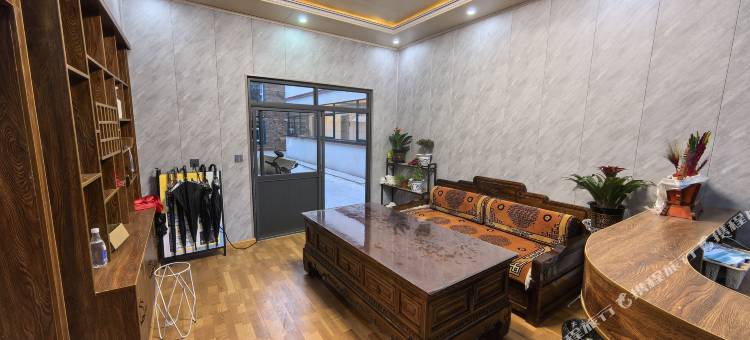 工布江达流恋精品客栈图片