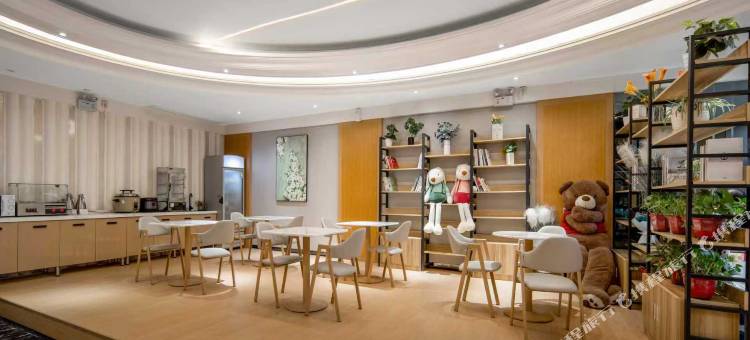 HaveANiceDay丨欢漫影音City·View轻居酒店(十堰五堰步行街店)图片