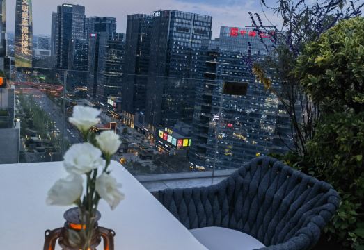 成都麓台空中酒店外景图