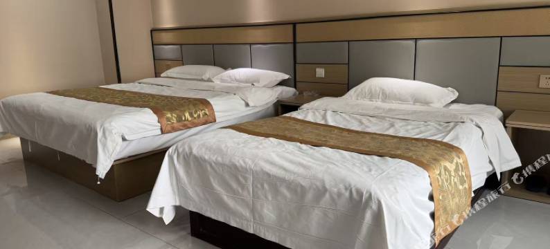 尊悦酒店(北宸龙湖天街店)图片