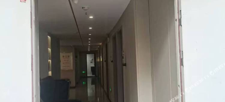 顺发电竞民宿(黄石武商广场店)图片