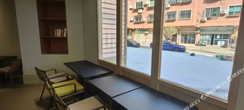 南岸·悦舍酒店(东山南门湾店)图片