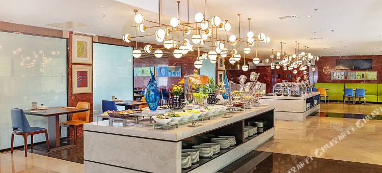 珠海拱北口岸希尔顿欢朋酒店图片