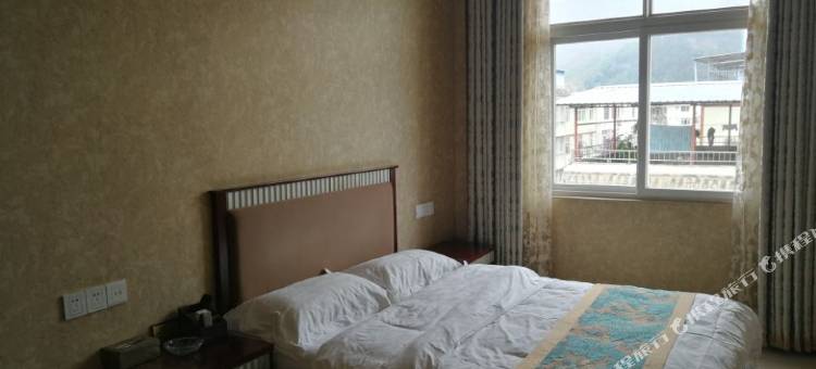 盐边西湖路宾馆图片