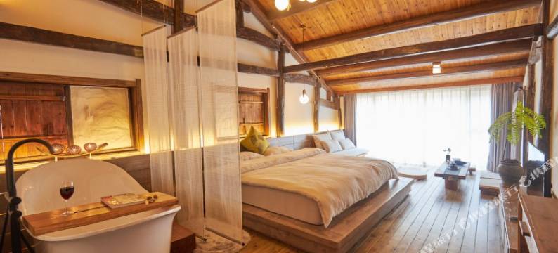 临海杏树里民宿图片