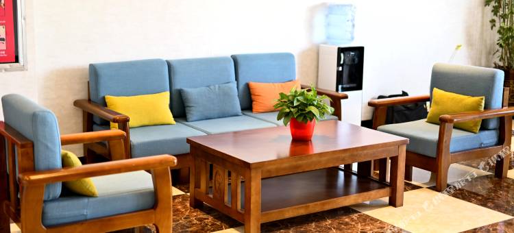 格林豪泰酒店(吉木萨尔准东五彩湾政务中心智选店)图片