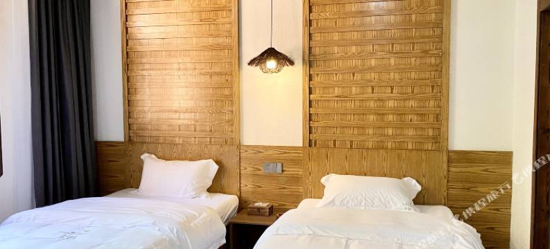 广南三秋客栈图片