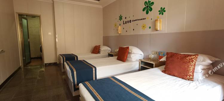 派柏·云酒店(滦平新北雁商城店)图片