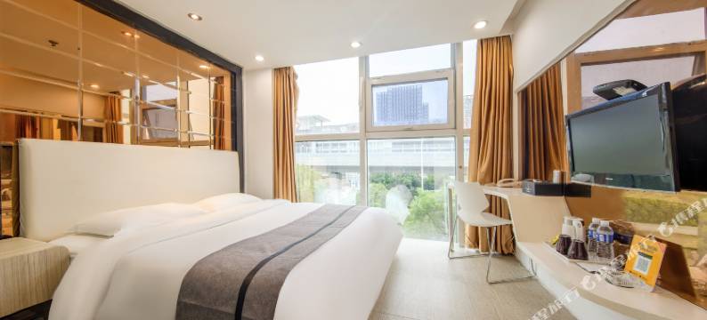 特迷风情假日酒店(南京龙眠大道地铁站店)图片