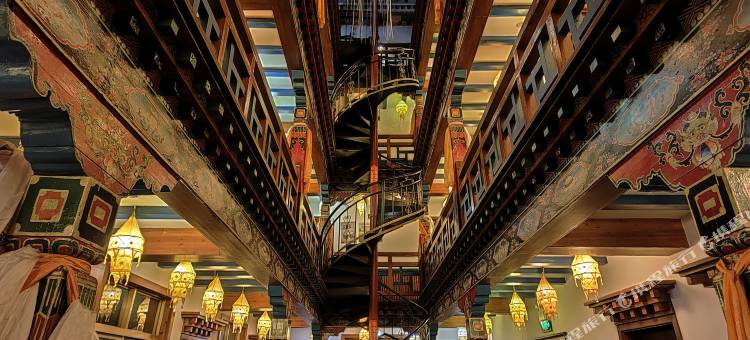 拉萨君恒主题酒店(大昭寺八廓街店)图片