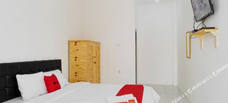 红多兹伊斯兰酒店-近贾蒂桑普纳医院(RedDoorz Syariah Near Jatisampurna Hospital)图片