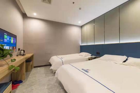 柏海酒店(郑州火车站店)