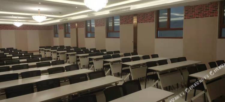 喆啡酒店(青岛红岛高铁站会展中心店)图片