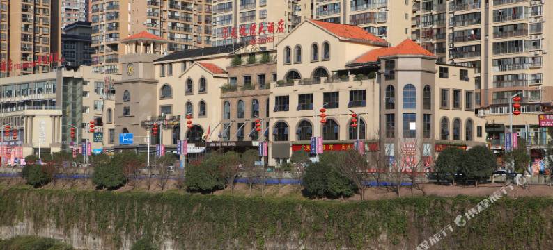 天悦湾大酒店(巴中南江彩虹桥店)图片