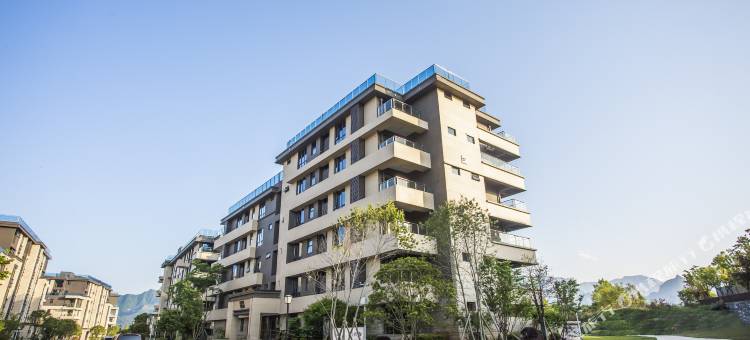 张家界高尔夫度假观景民宿(天门山荷花机场店)图片