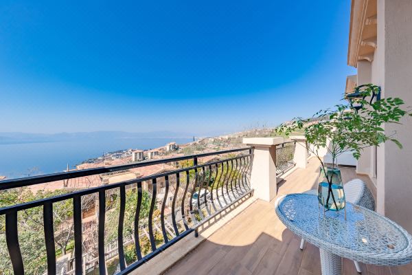 抚仙湖拾叁月民宿预订价格,联系电话位置地址【携程酒店】