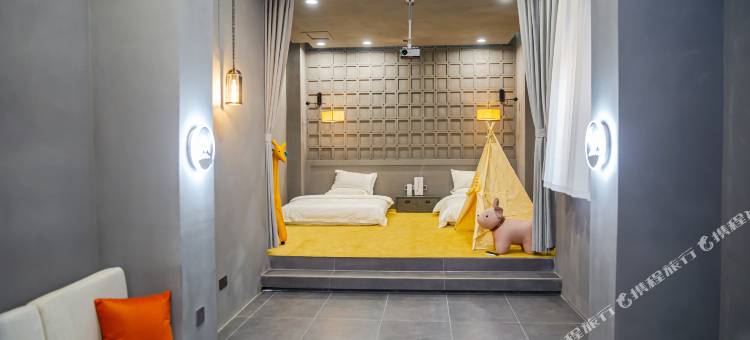 吐鲁番迟夏民宿(坎儿井源店)图片