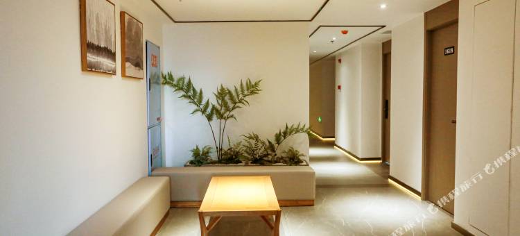 梦达屋酒店(世纪城新会展环球中心店)图片