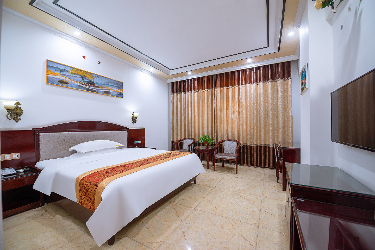 Xinzhongyuan HotelOver view