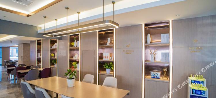 麗枫酒店(乌鲁木齐红光山国际会展中心店)图片