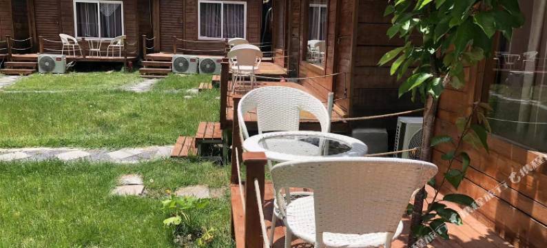 理县毕棚沟枫林山水山庄图片