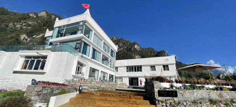 四姑娘山向往的民宿(双桥沟景区店)图片