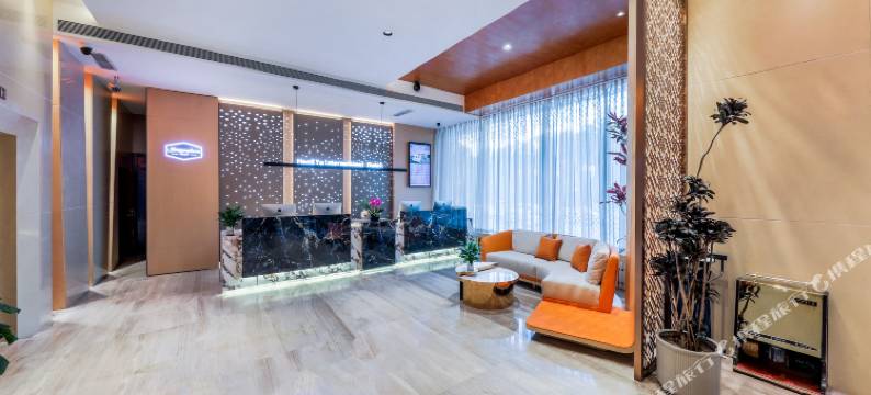 乌鲁木齐恒裕国际酒店(德汇万达广场长江路店)图片