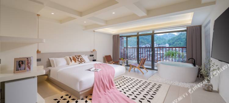 NANBEI楠北·设计师美学民宿(镇远古城新大桥店)图片