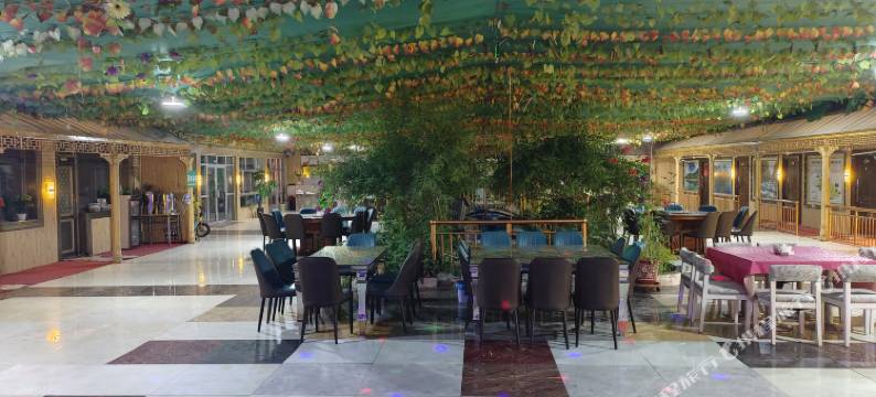 门源花海明芳山庄图片