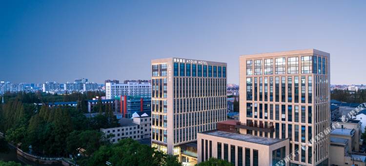 上海松江中山东路亚朵酒店图片