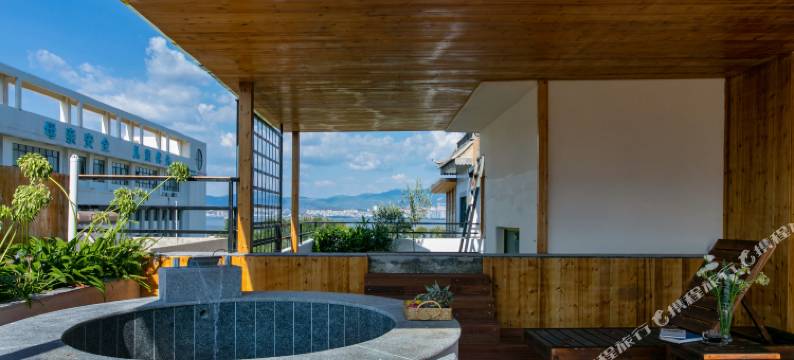 麓引全LUYANGTREE•阅山温汤泉度假美宿(大理洱海店)图片